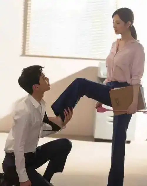 西檬之家-斯慕圈：探索基于同意与信任的BDSM文化指南