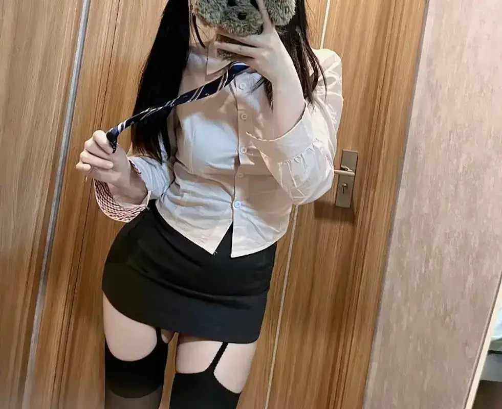 【西檬之家】字母圈 K8猫系实践指南：探索BDSM文化中的猫系互动
